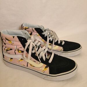 Vans High-Top Sneakers in Black and White Size 8
